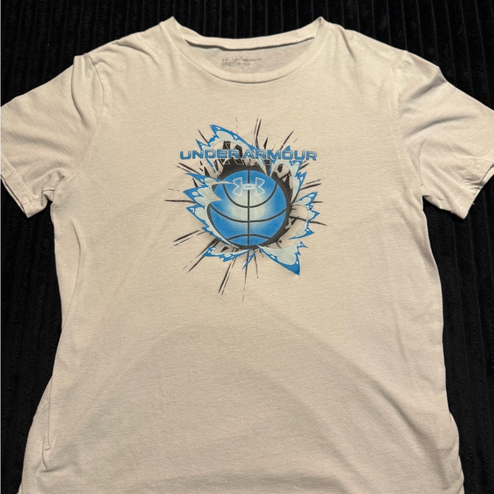 Under Armour Men's Tee with Blue Burst Graphic